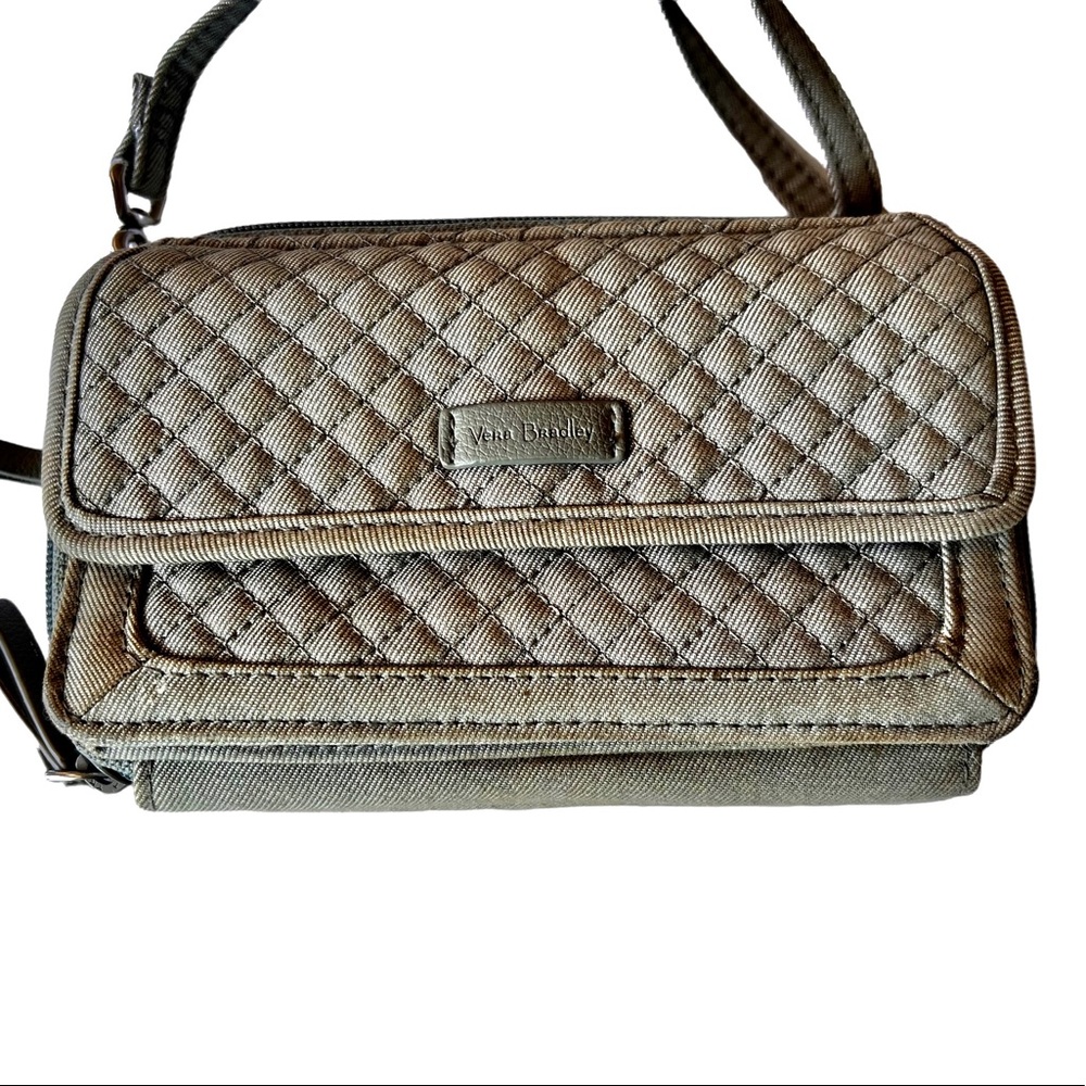 VERA BRADLEY Gray Quilted Cross Body Wallet